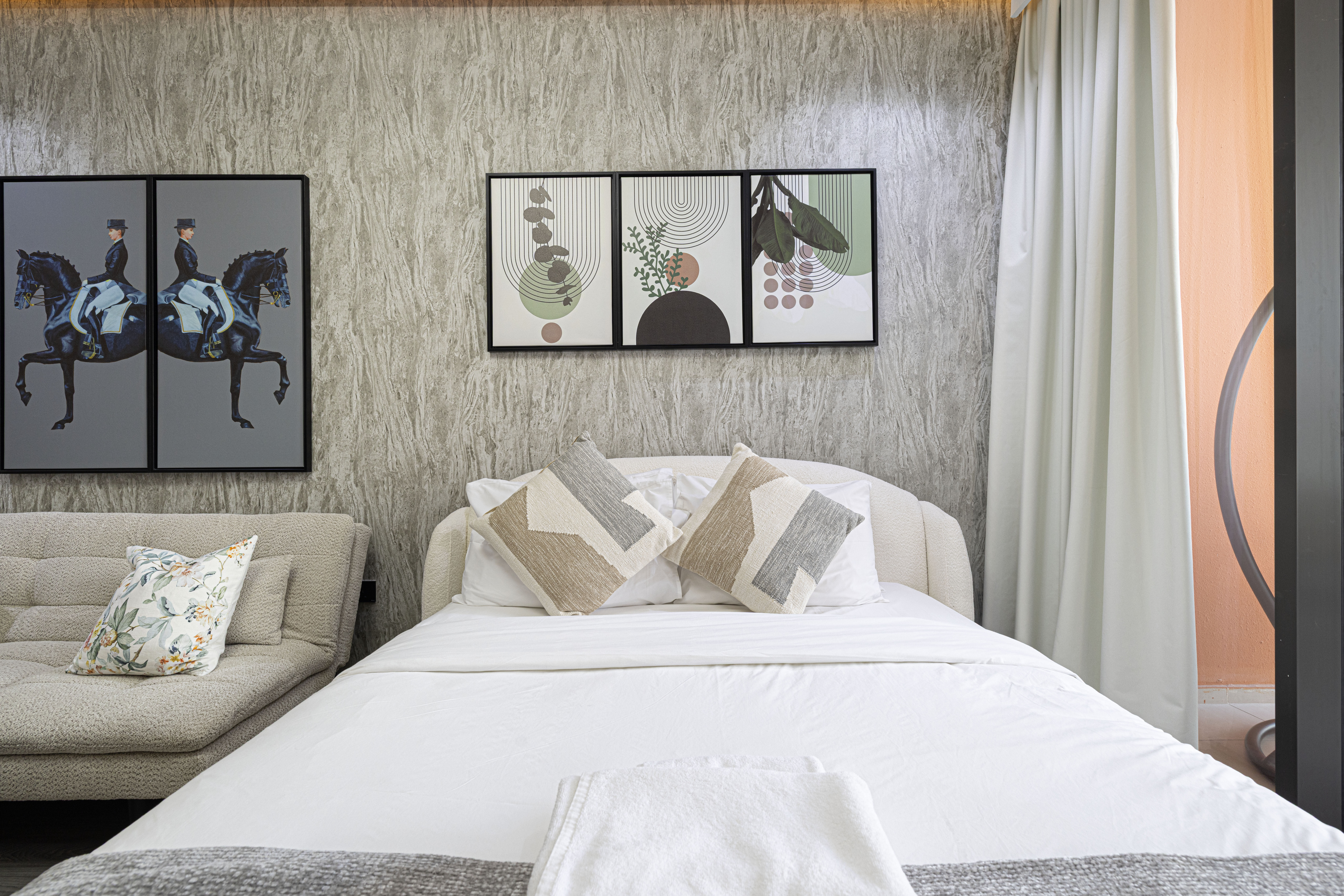 Stylish Silicon Oasis Studio • Near Mall & Airport – الصورة 4