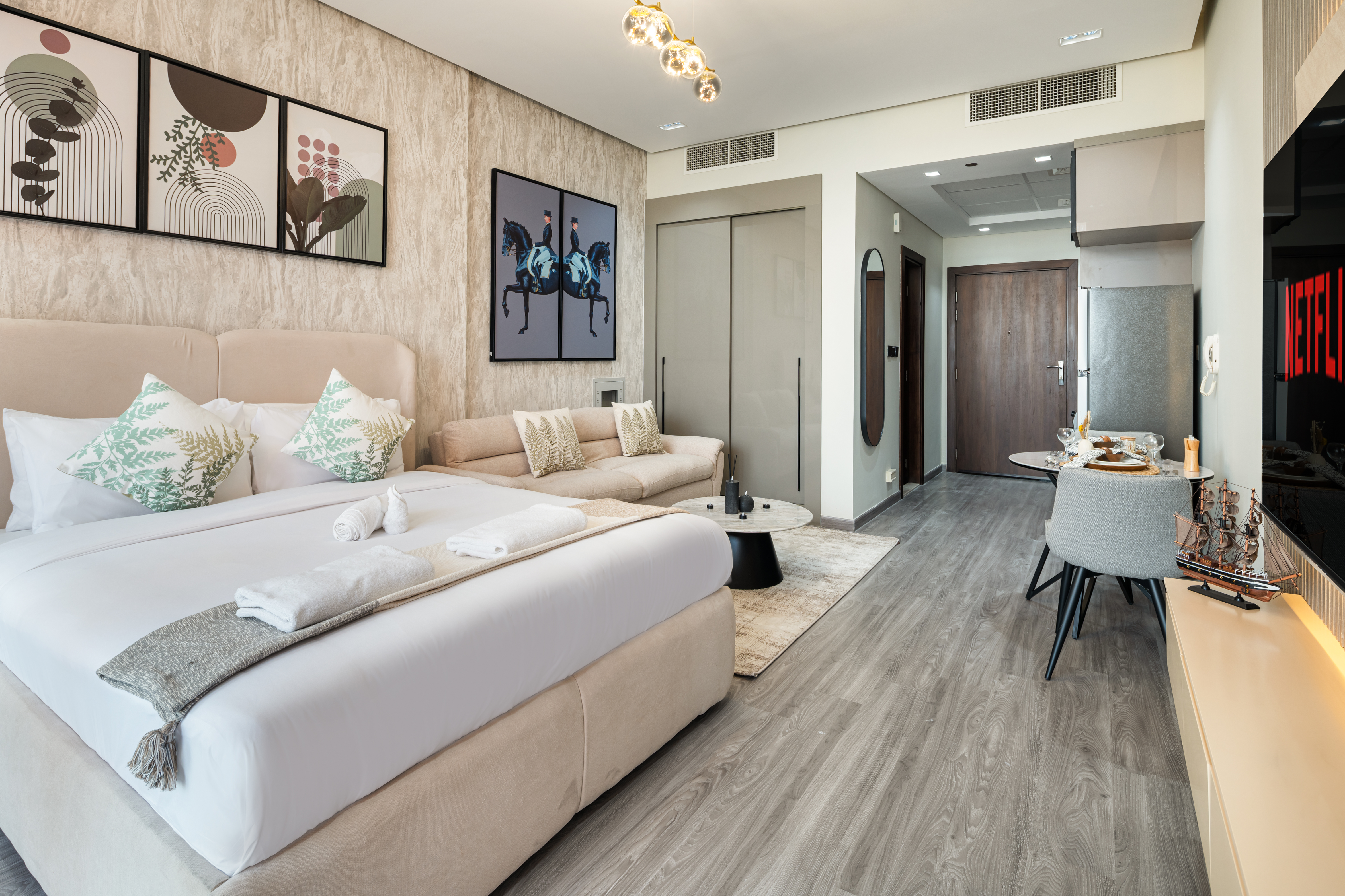 Trendy Studio Apartment in Binghatti Crystals – photo 4