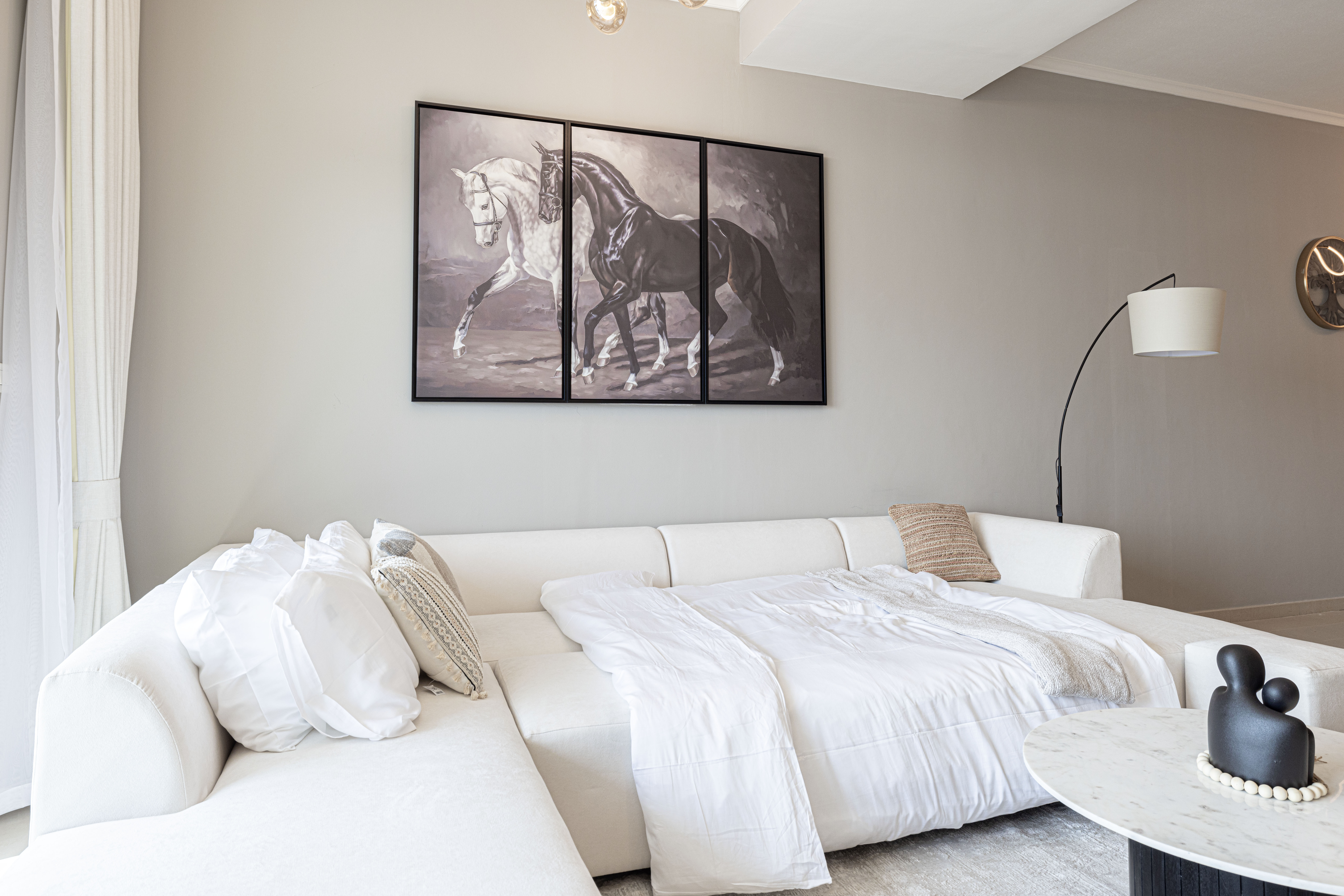 Cozy Urban 2BR Apartment in DEC Tower Marina – photo 4