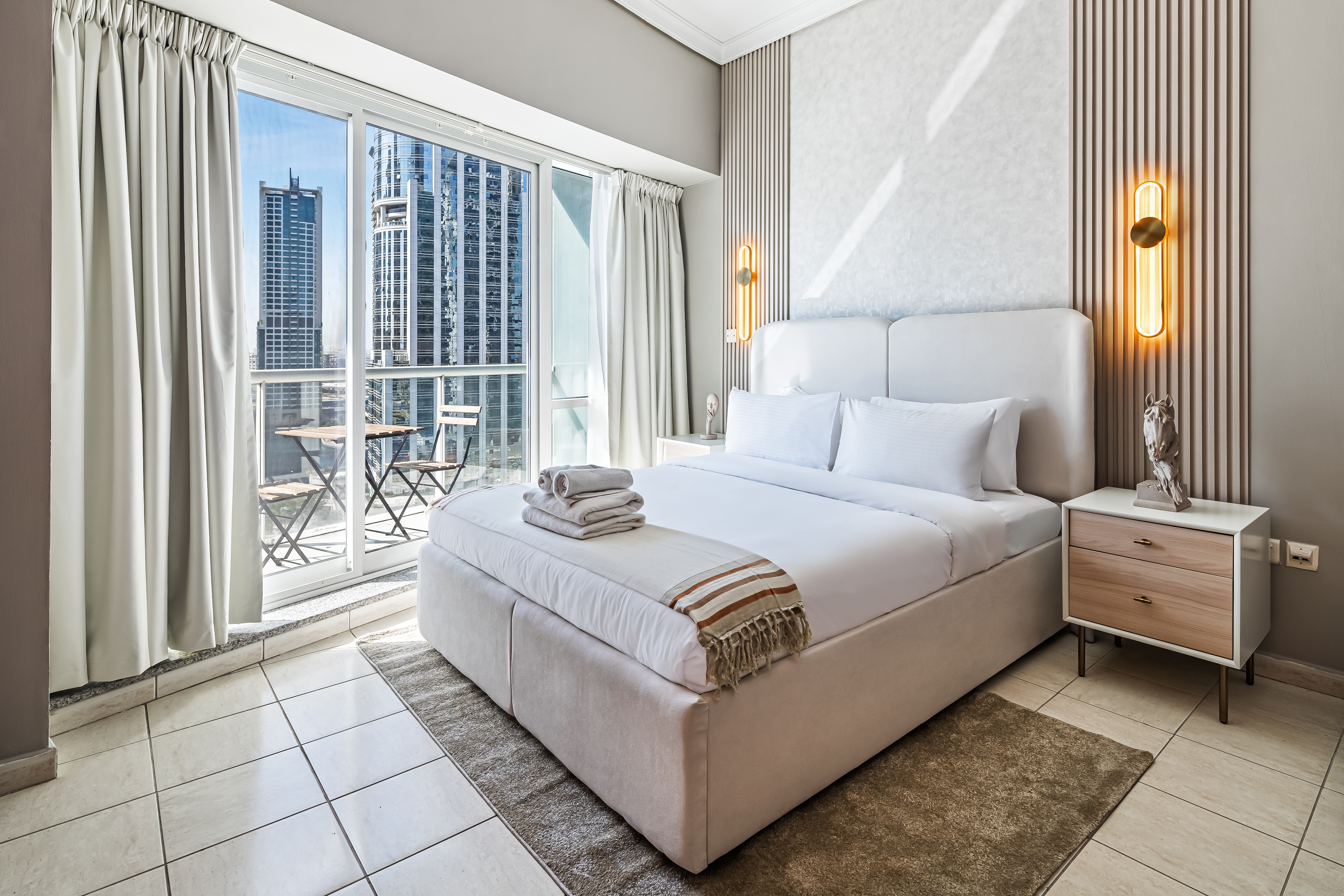 Stylish JLT Studio • Lakeview | Metro Front+Marina – photo 2