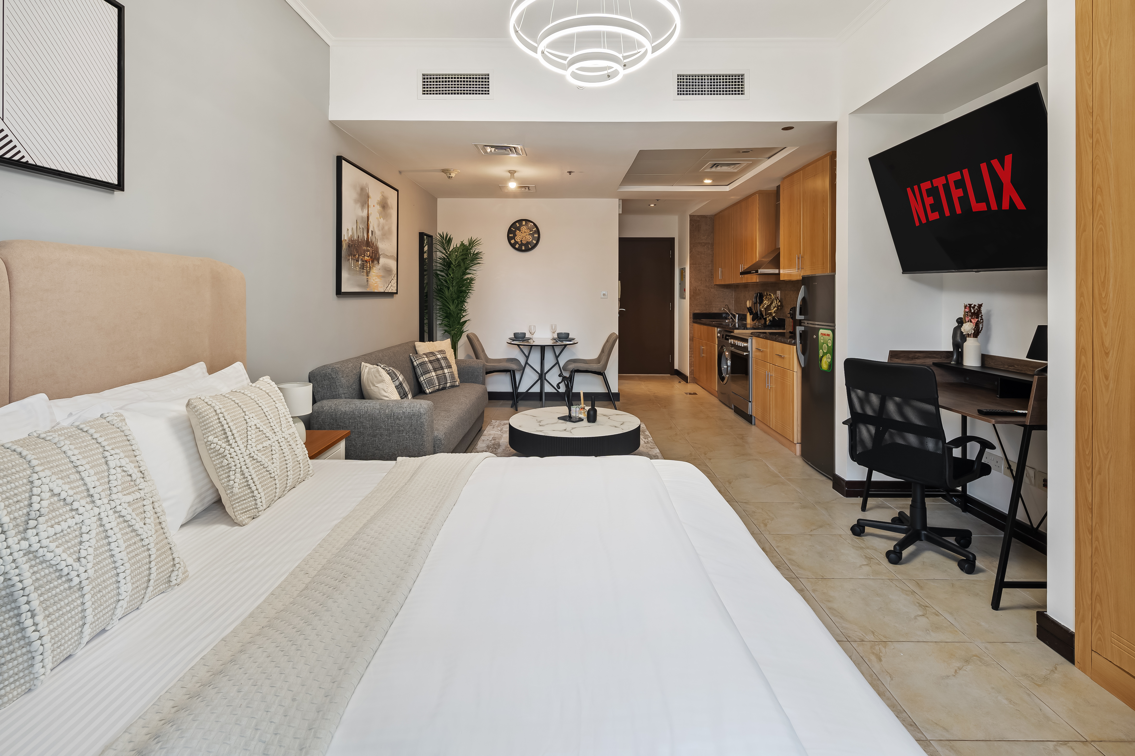 Chic Studio in Goldcrest Views, JLT – الصورة 2