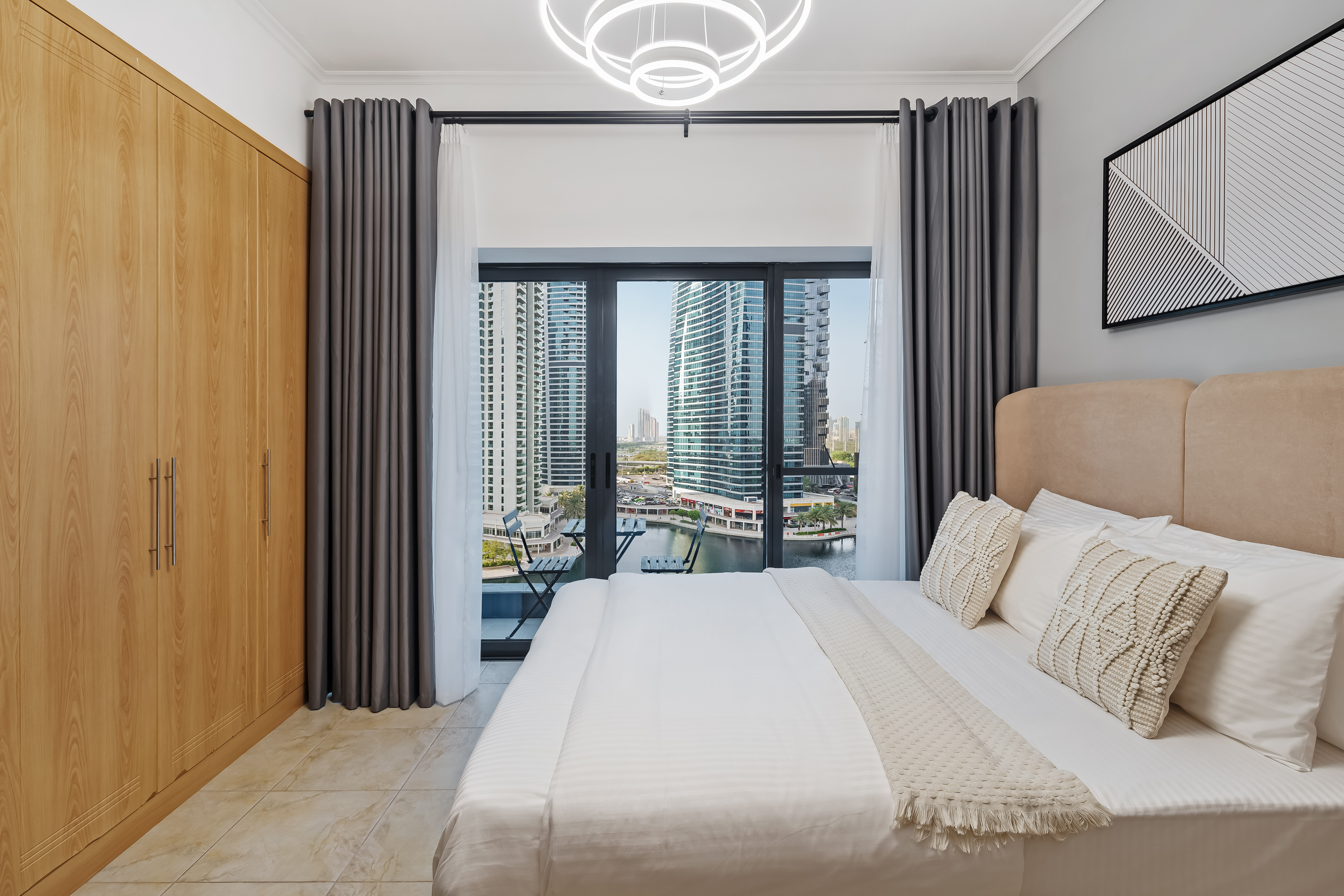 Chic Studio in Goldcrest Views, JLT – الصورة 4