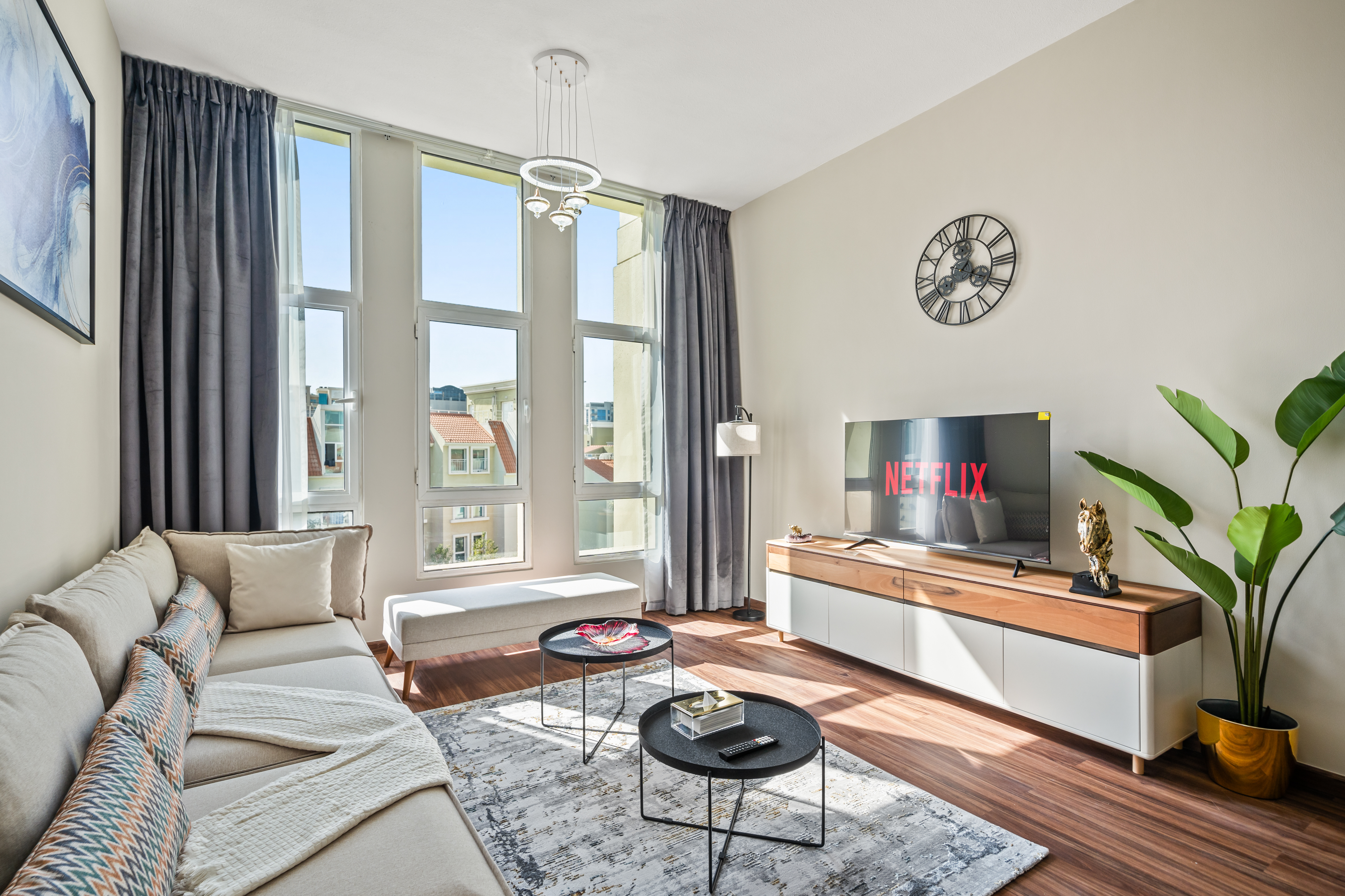 Luxury 1 Bedroom Apartment in Discovery Gardens – الصورة 4