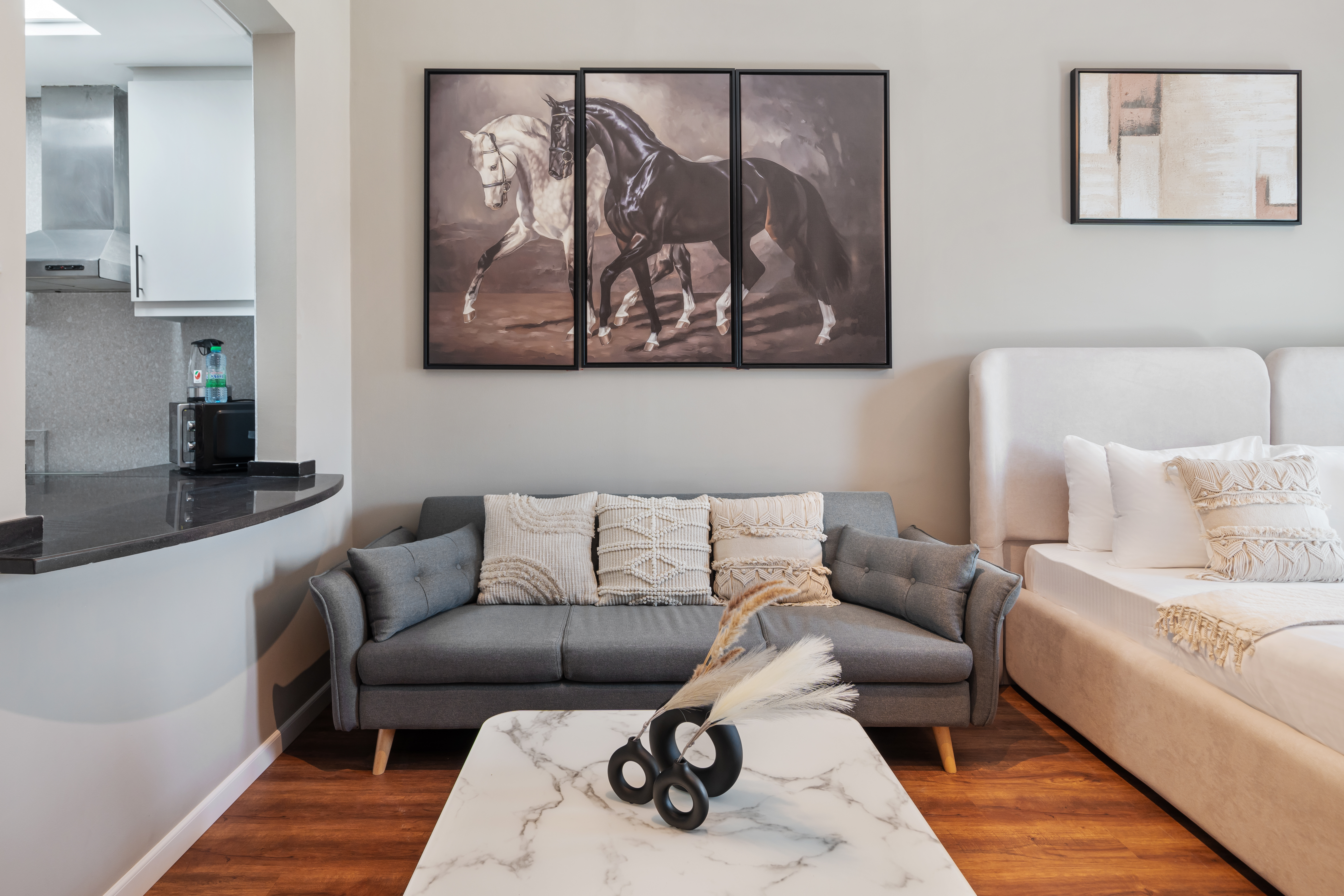 Luxury Studio • Discovery Gardens | Near Metro – photo 4