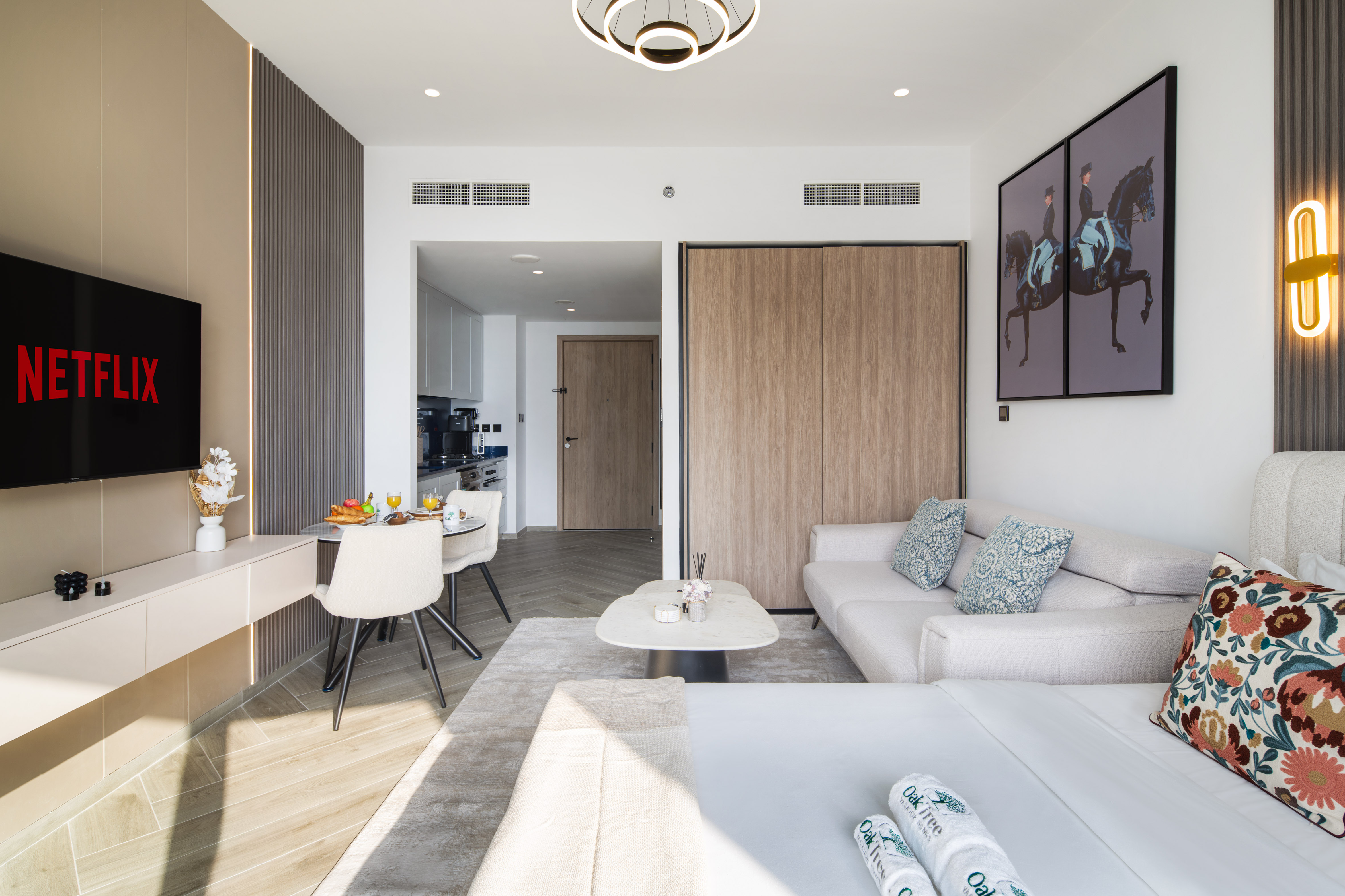 Premium Business Bay Studio | Burj Khalifa View – photo 4