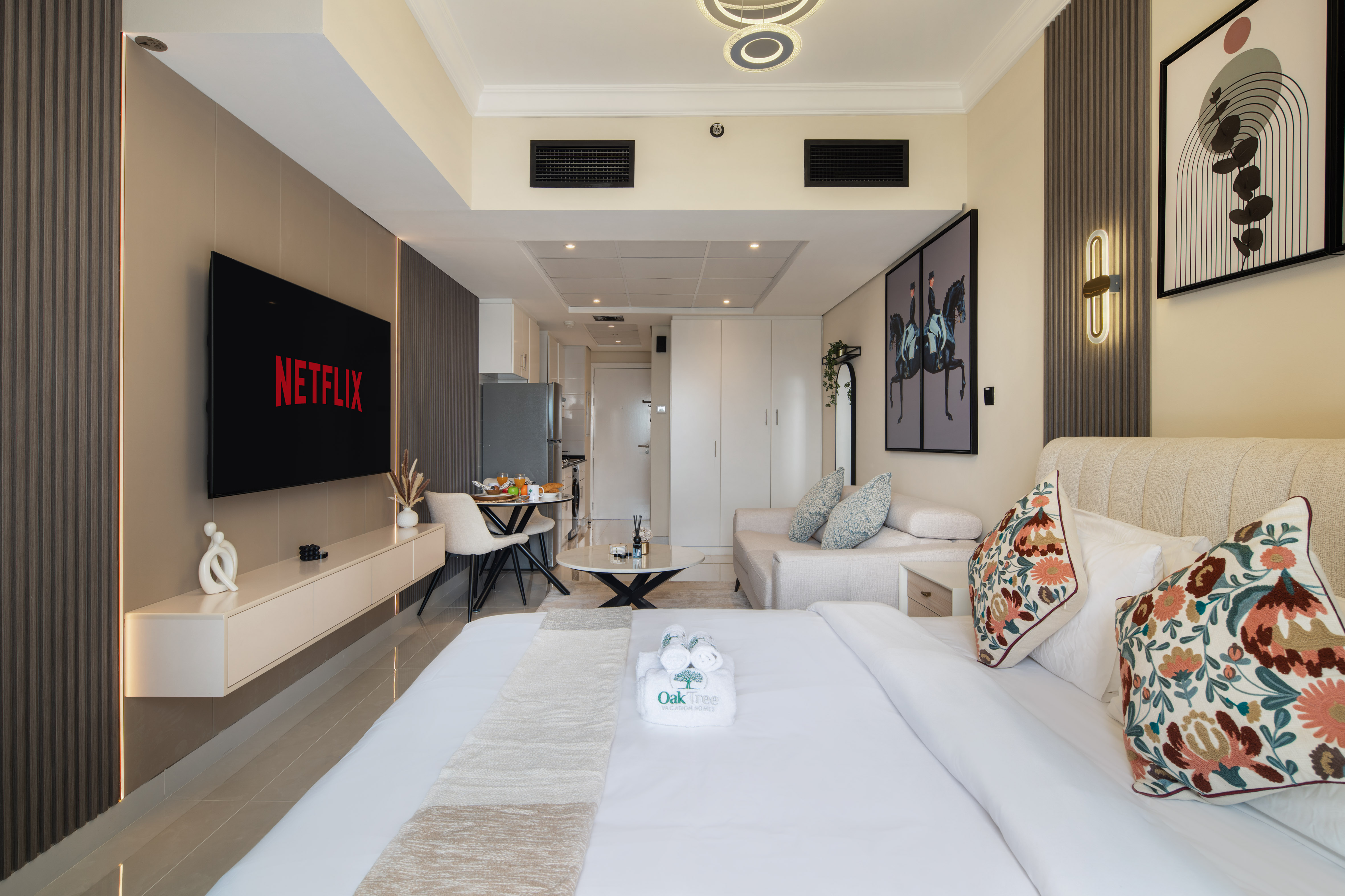 Studio LUXE | Near DMCC Metro | JLT – photo 3