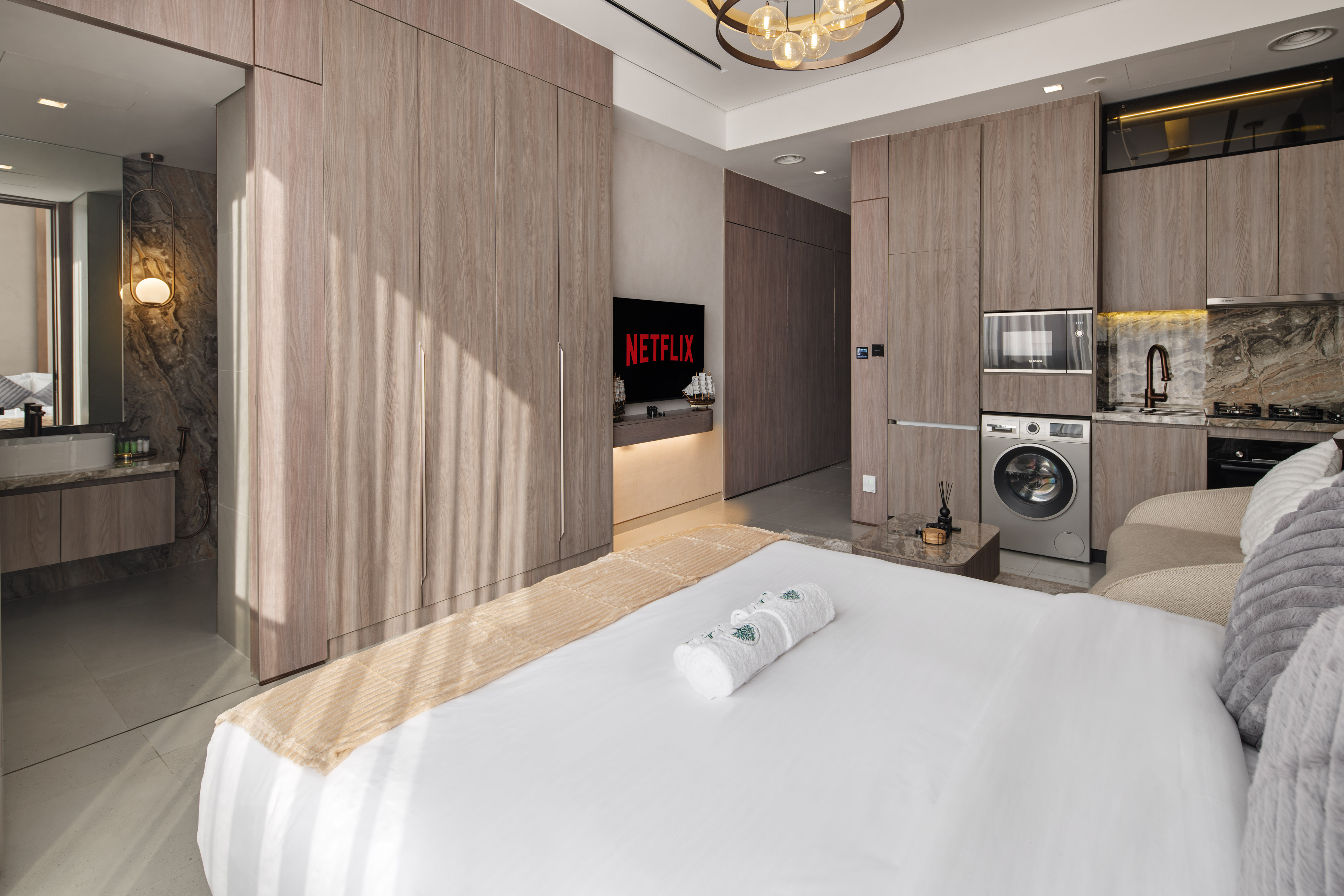 Brand-New Luxury Studio | Near Downtown – الصورة 4