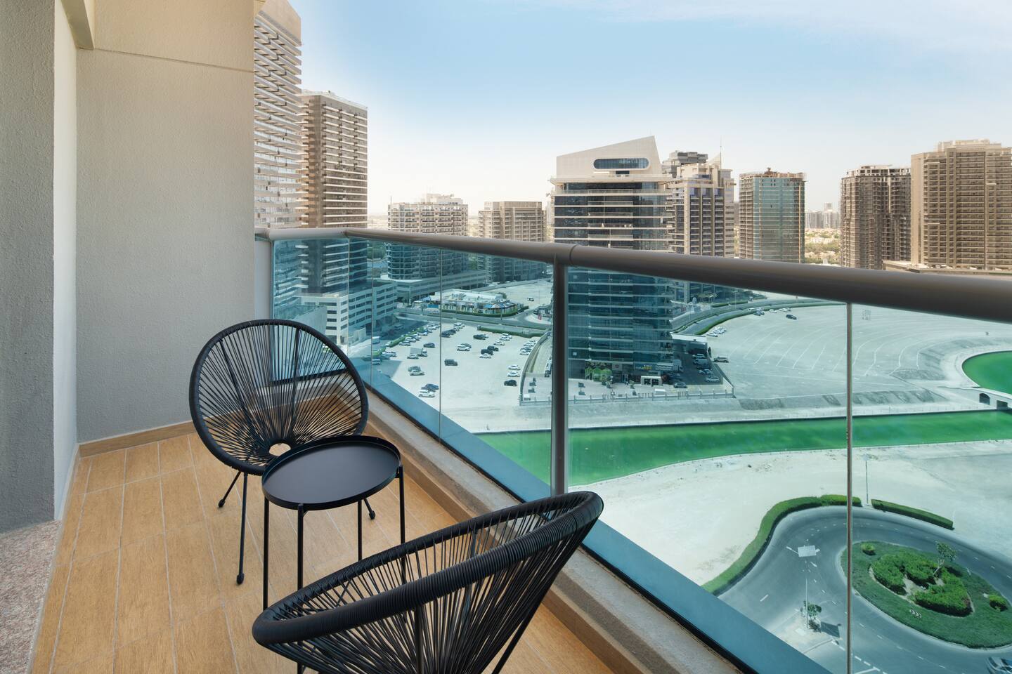 Studio Aura | Cozy Balcony + Pool, Sports City – photo 3
